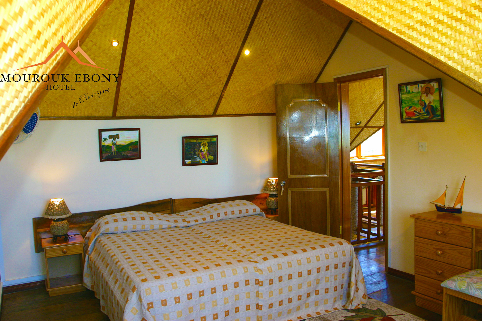 C Rodrigues Mourouk Hotel Port South East Екстериор снимка